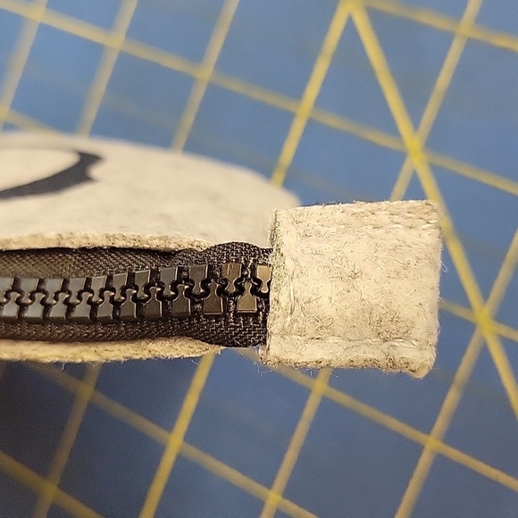 Gray Woolish Glasses Zipper Case Black - Picture 5 of 5